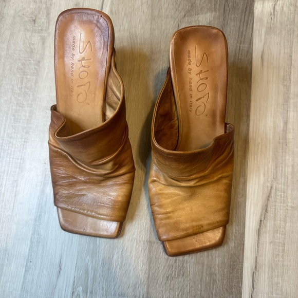 SHOTO fine Italian leather heeled sandals - Picture 9 of 11